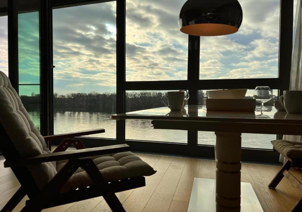 No1 Dream View Apartment Bratislava Bagian luar foto