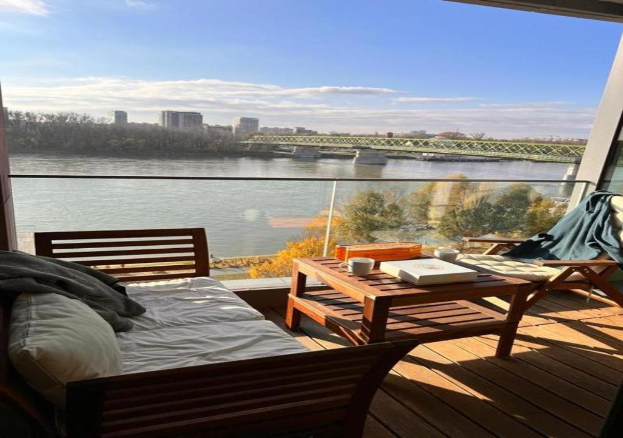 No1 Dream View Apartment Bratislava Bagian luar foto
