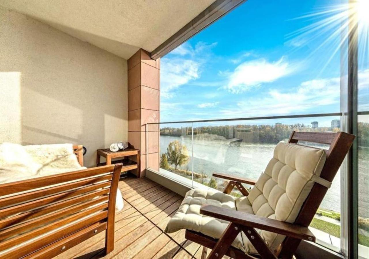 No1 Dream View Apartment Bratislava Bagian luar foto